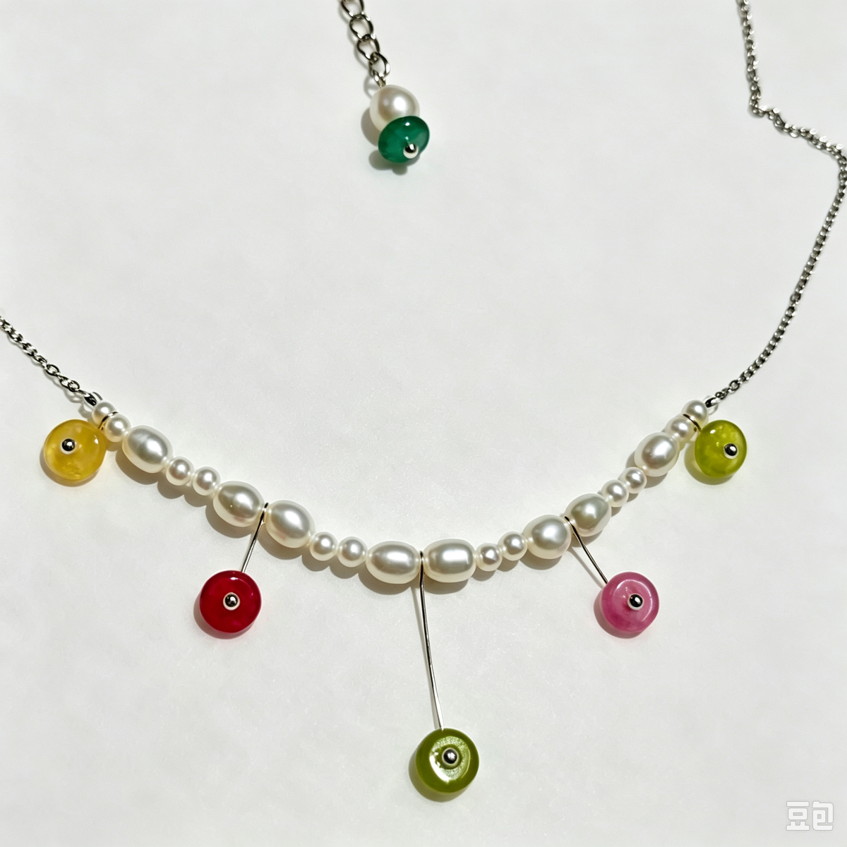 Handmade Multicolor Berry Drop Freshwater Pearl Necklace, Dainty Colorful Agate Charm Choker for Women